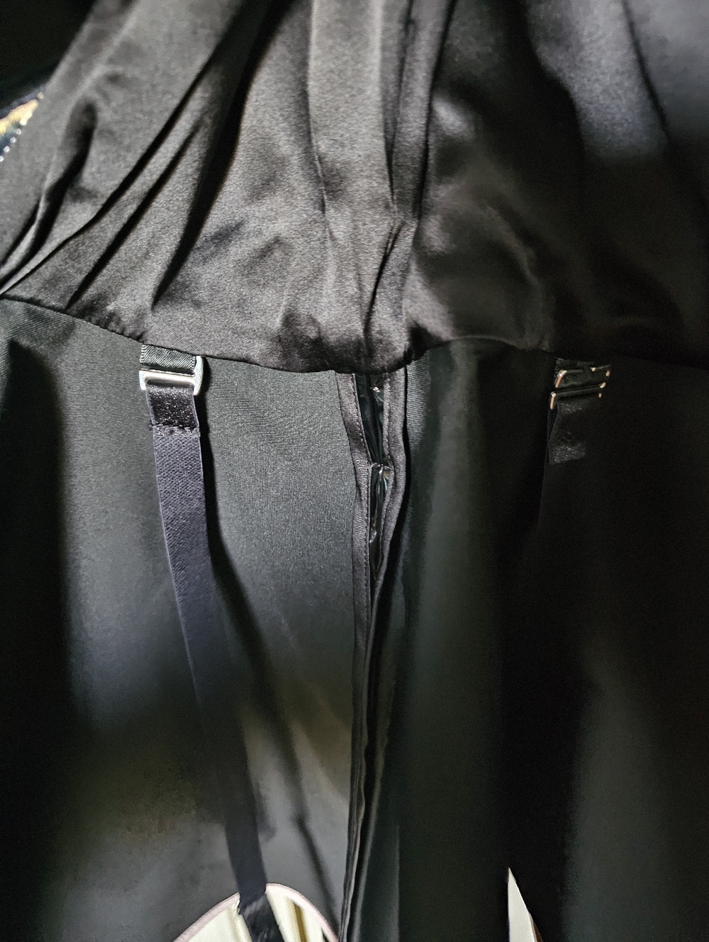 Kendra Short Coat - Picture 12 of 13